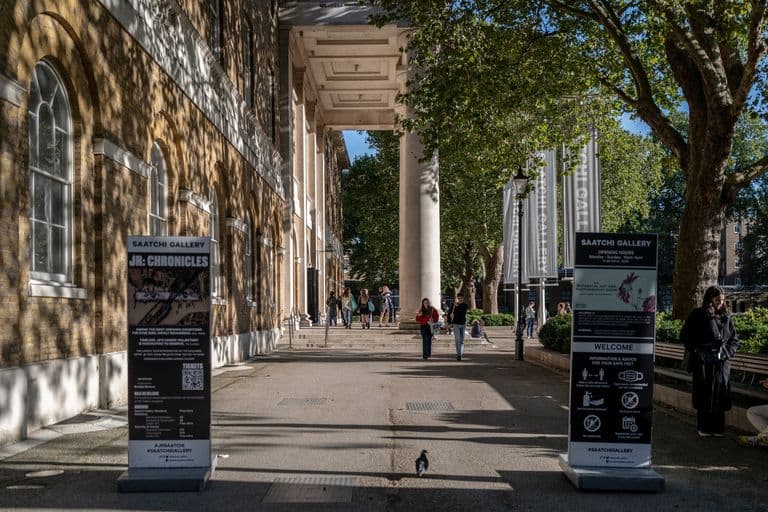 Saatchi Gallery, London