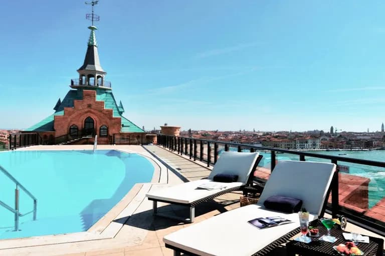 Venue 8 | Discover Venice Venues - Book Today