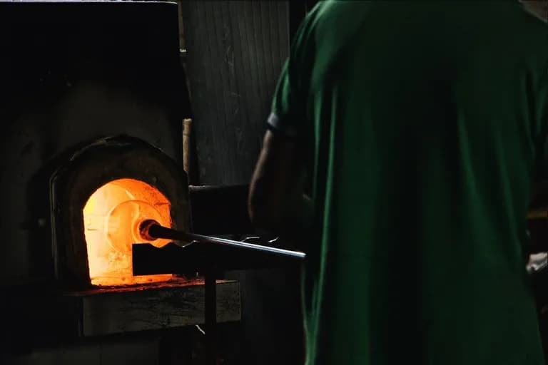 Glass blowing | Discover Custom Glass Art